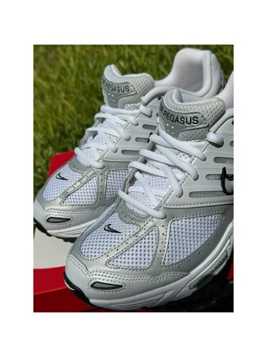 * 7 MEN’S nike Air Pegasus 2005 Football Grey Black White HQ3031 003 Running main image 10